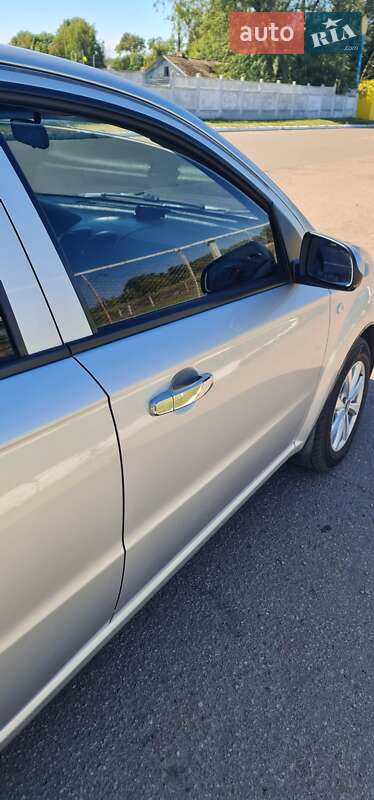 Седан Chevrolet Aveo 2011 в Прилуках