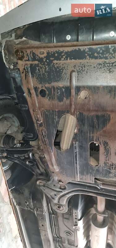 Седан Chevrolet Aveo 2011 в Прилуках