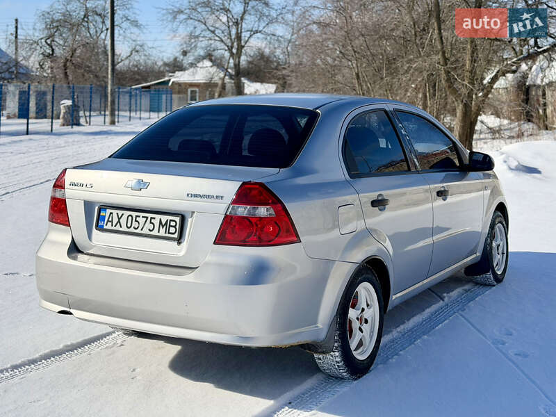 Седан Chevrolet Aveo 2007 в Харькове