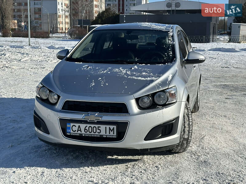 Седан Chevrolet Aveo 2014 в Черкассах