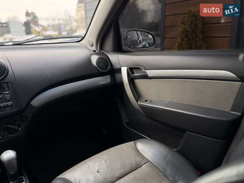 Хэтчбек Chevrolet Aveo 2009 в Шептицькому