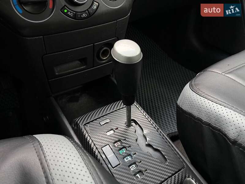 Седан Chevrolet Aveo 2006 в Киеве