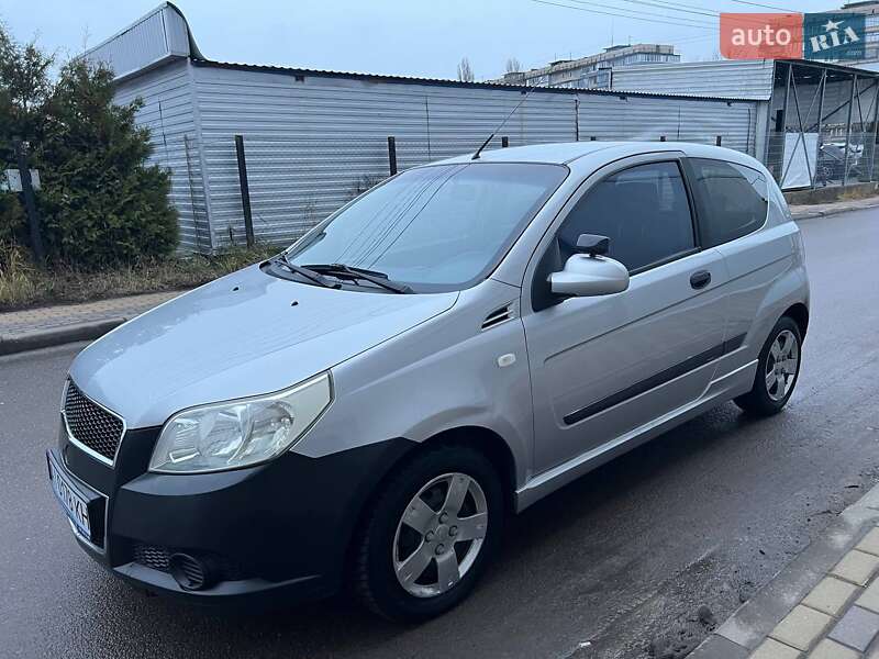 Хэтчбек Chevrolet Aveo 2008 в Вишневом фото 10 Хэтчбек Chevrolet Aveo 2008 в Вишневом