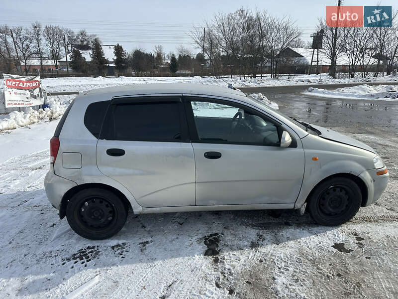 Хэтчбек Chevrolet Aveo 2005 в Иваничах фото 6 Хэтчбек Chevrolet Aveo 2005 в Иваничах