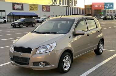 Хэтчбек Chevrolet Aveo 2012 в Одессе