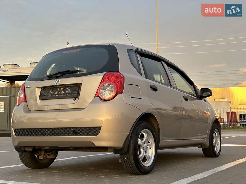 Хэтчбек Chevrolet Aveo 2012 в Одессе фото 8 Хэтчбек Chevrolet Aveo 2012 в Одессе