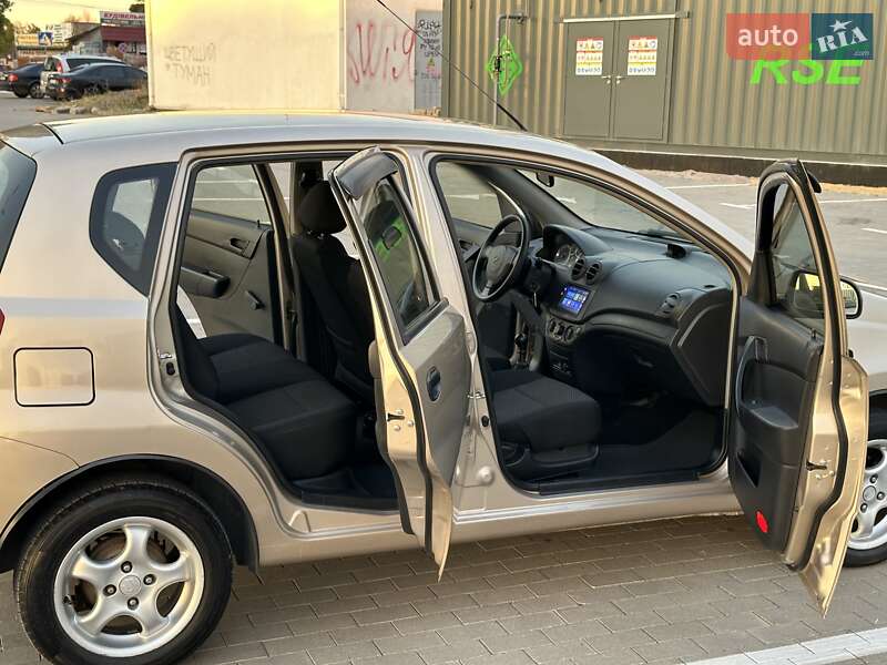 Хэтчбек Chevrolet Aveo 2012 в Одессе фото 18 Хэтчбек Chevrolet Aveo 2012 в Одессе