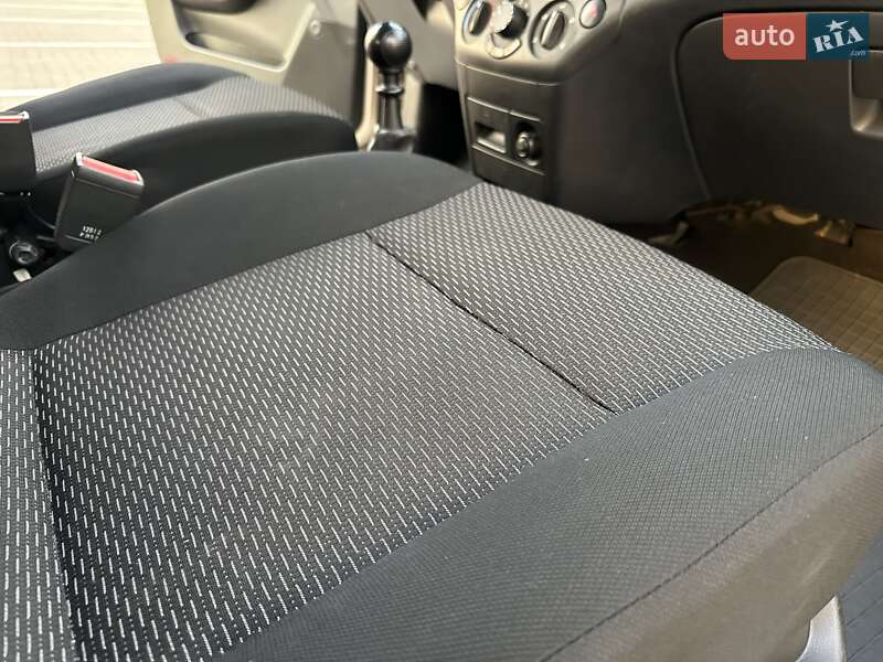 Хэтчбек Chevrolet Aveo 2012 в Одессе фото 27 Хэтчбек Chevrolet Aveo 2012 в Одессе