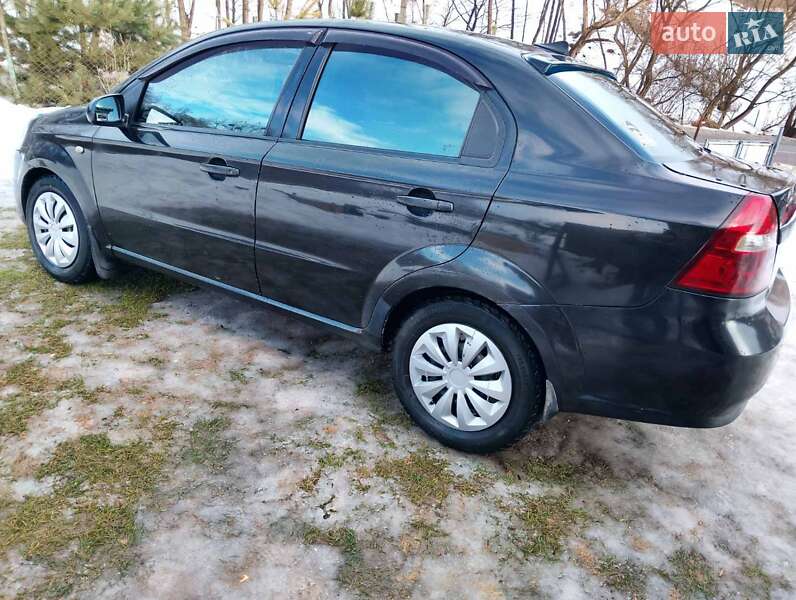 Седан Chevrolet Aveo 2006 в Львові