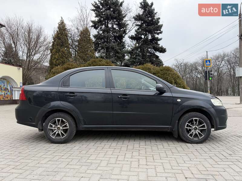 Седан Chevrolet Aveo 2011 в Запорожье