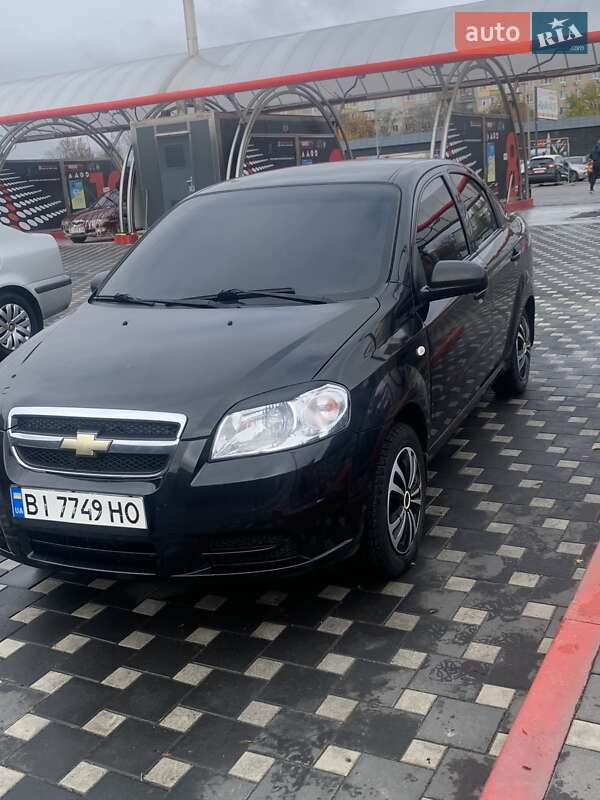Седан Chevrolet Aveo 2008 в Полтаве