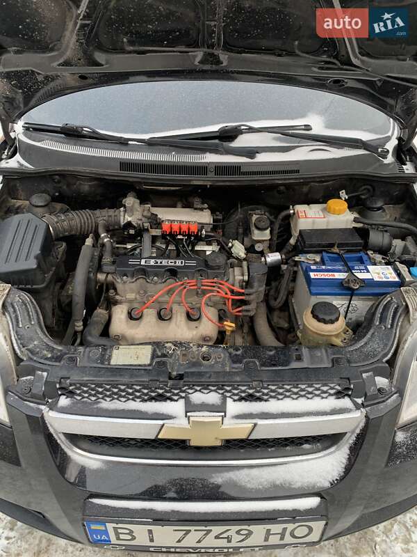 Седан Chevrolet Aveo 2008 в Полтаве