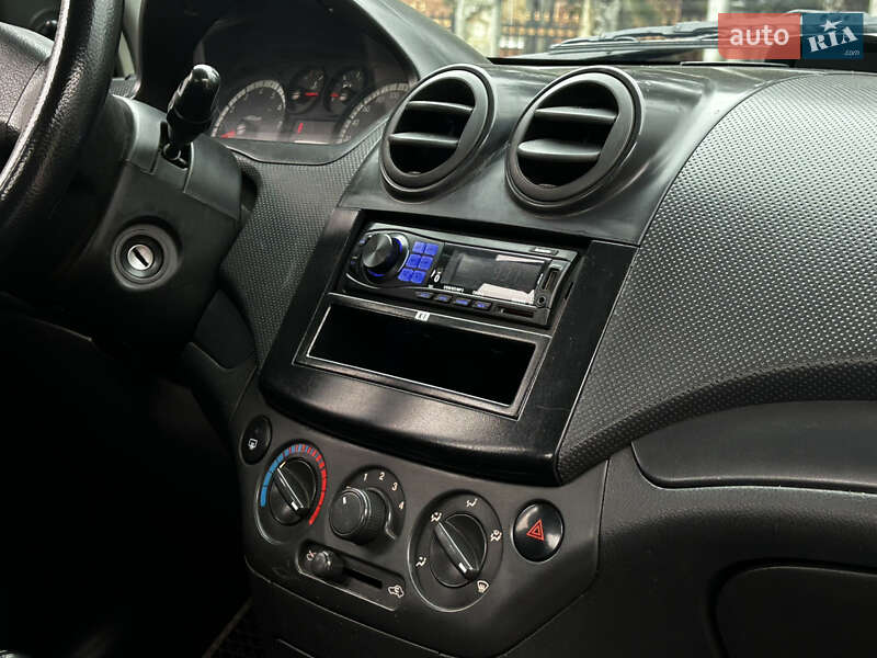 Седан Chevrolet Aveo 2011 в Николаеве фото 10 Седан Chevrolet Aveo 2011 в Николаеве