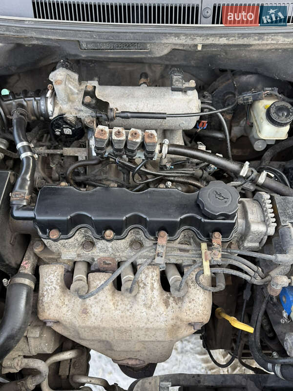 Седан Chevrolet Aveo 2011 в Чернігові