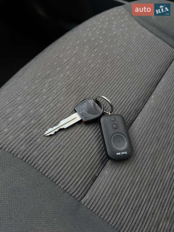 Седан Chevrolet Aveo 2011 в Чернігові