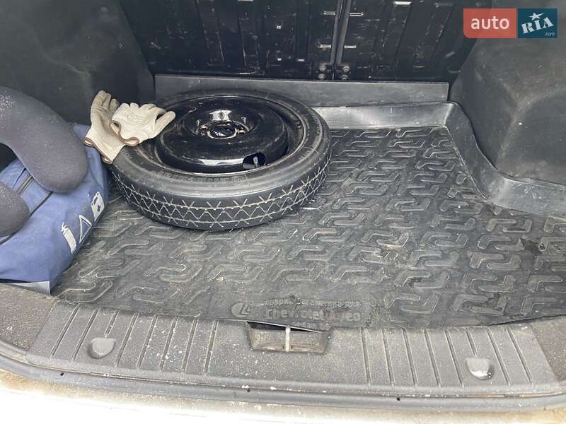 Седан Chevrolet Aveo 2007 в Киеве