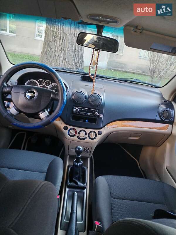 Седан Chevrolet Aveo 2008 в Хмельницькому