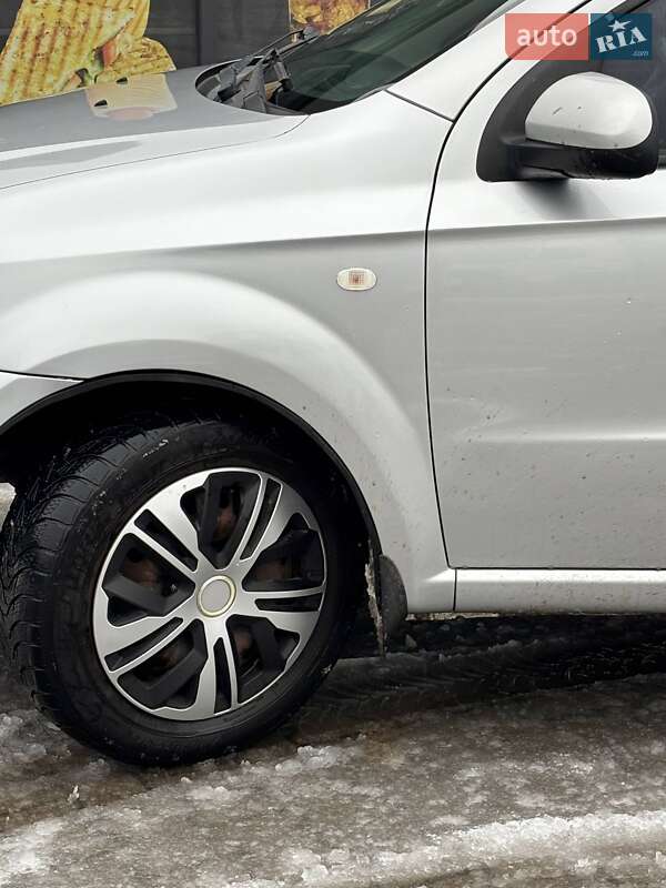 Седан Chevrolet Aveo 2008 в Иршаве