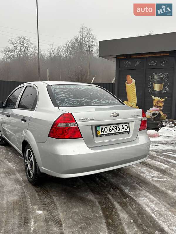 Седан Chevrolet Aveo 2008 в Иршаве