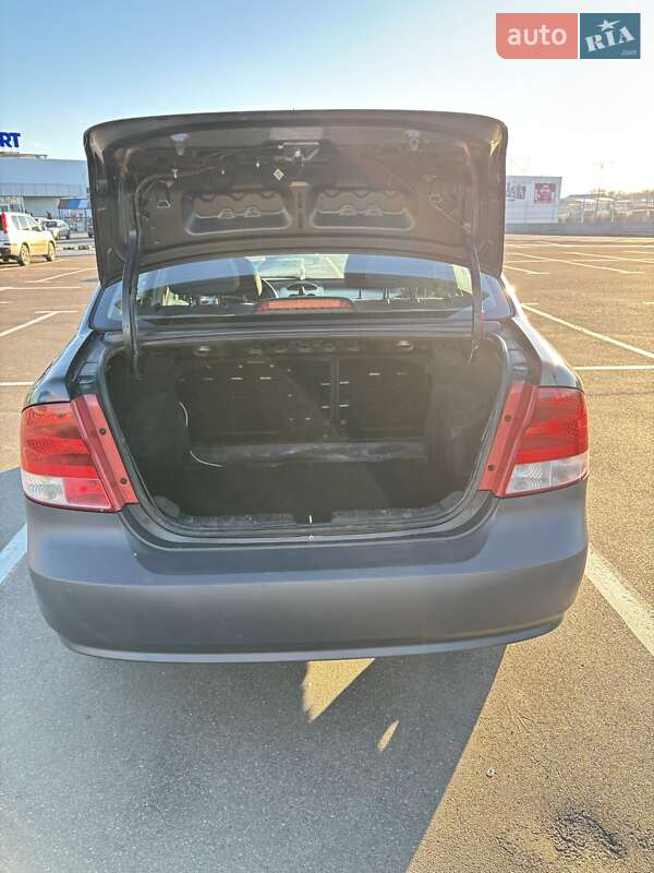 Седан Chevrolet Aveo 2006 в Одесі