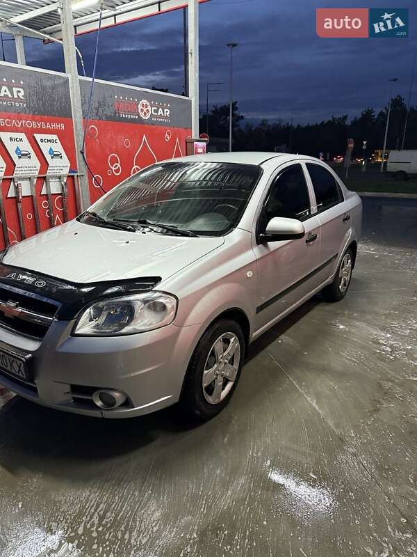 Седан Chevrolet Aveo 2011 в Шостке