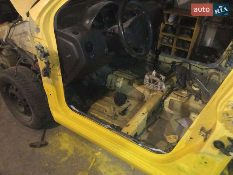 Седан Chevrolet Aveo 2005 в Терновке фото 4 Седан Chevrolet Aveo 2005 в Терновке