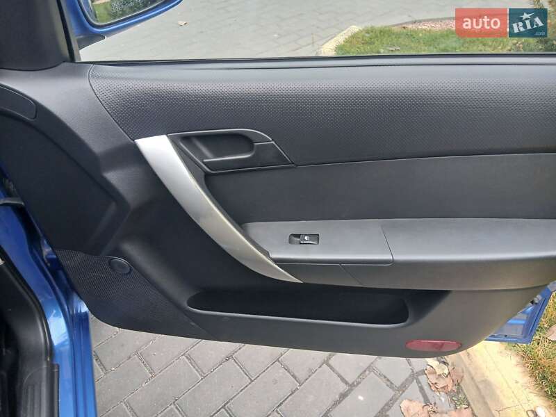 Хэтчбек Chevrolet Aveo 2008 в Днепре фото 23 Хэтчбек Chevrolet Aveo 2008 в Днепре
