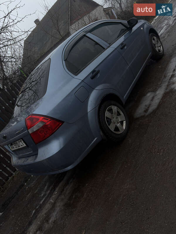 Седан Chevrolet Aveo 2007 в Николаеве