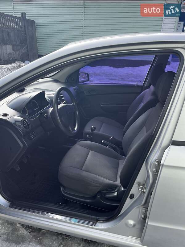 Седан Chevrolet Aveo 2007 в Фастове фото 13 Седан Chevrolet Aveo 2007 в Фастове