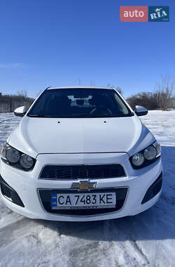Хэтчбек Chevrolet Aveo 2012 в Новоархангельске