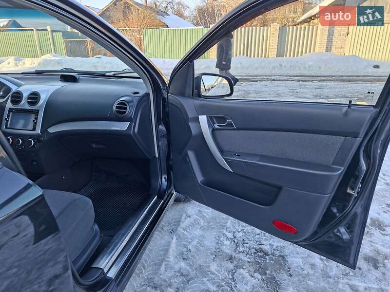 Седан Chevrolet Aveo 2011 в Шостці