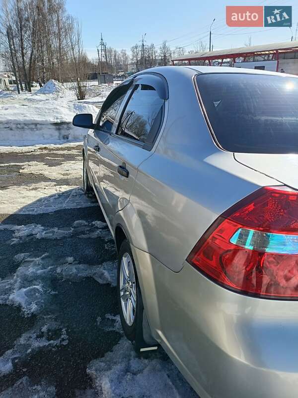 Седан Chevrolet Aveo 2007 в Чернигове