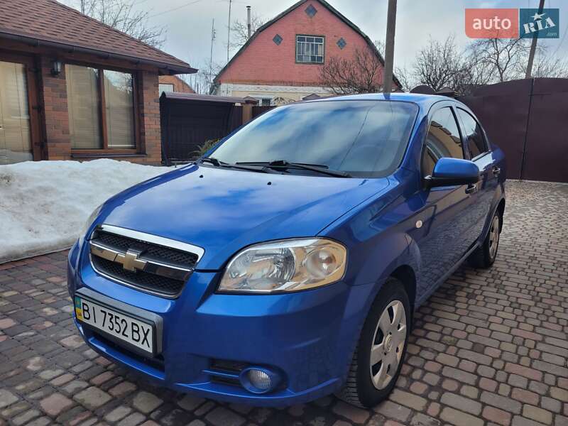 Седан Chevrolet Aveo 2008 в Миргороді