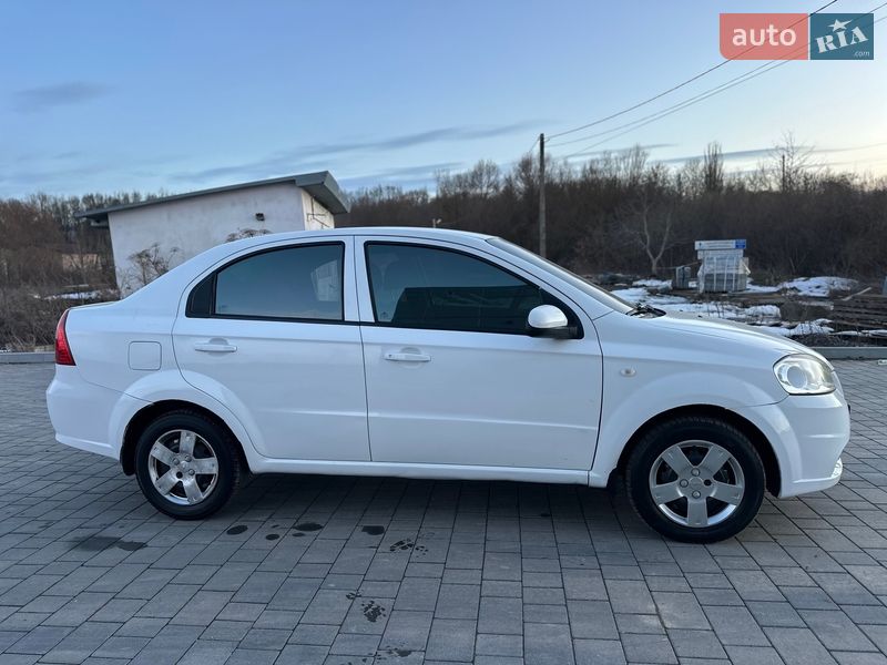 Седан Chevrolet Aveo 2007 в Хмельницькому