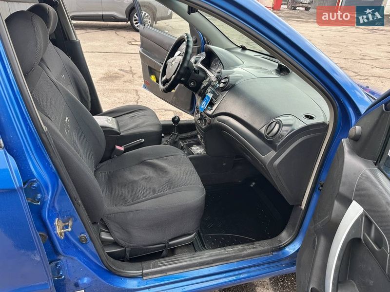 Седан Chevrolet Aveo 2006 в Харькове