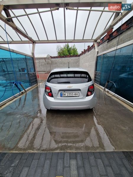 Хетчбек Chevrolet Aveo 2012 в Рівному
