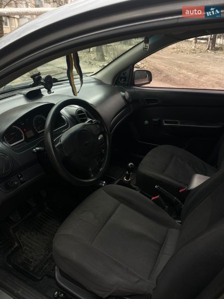 Седан Chevrolet Aveo 2007 в Днепре