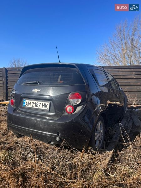 Хэтчбек Chevrolet Aveo 2012 в Житомире
