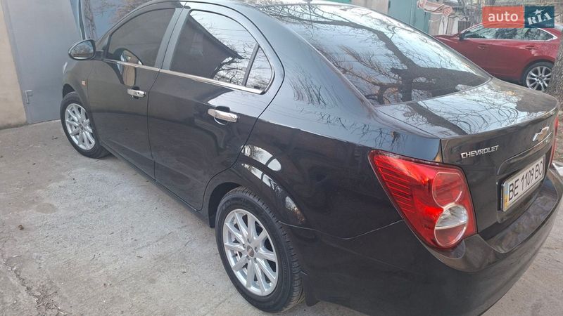 Седан Chevrolet Aveo 2012 в Николаеве