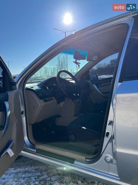 Седан Chevrolet Aveo 2008 в Києві