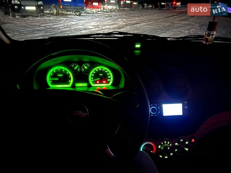 Седан Chevrolet Aveo 2008 в Києві