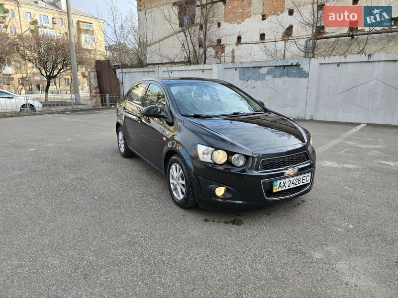 Седан Chevrolet Aveo 2013 в Харькове
