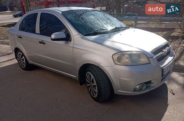 Седан Chevrolet Aveo 2010 в Киеве