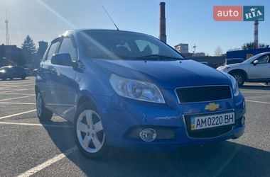 Хэтчбек Chevrolet Aveo 2011 в Житомире