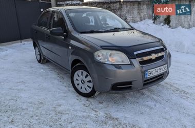 Седан Chevrolet Aveo 2008 в Ровно
