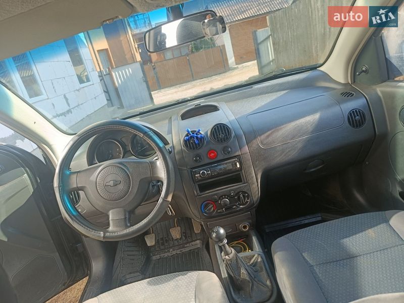 Седан Chevrolet Aveo 2005 в Дубовом
