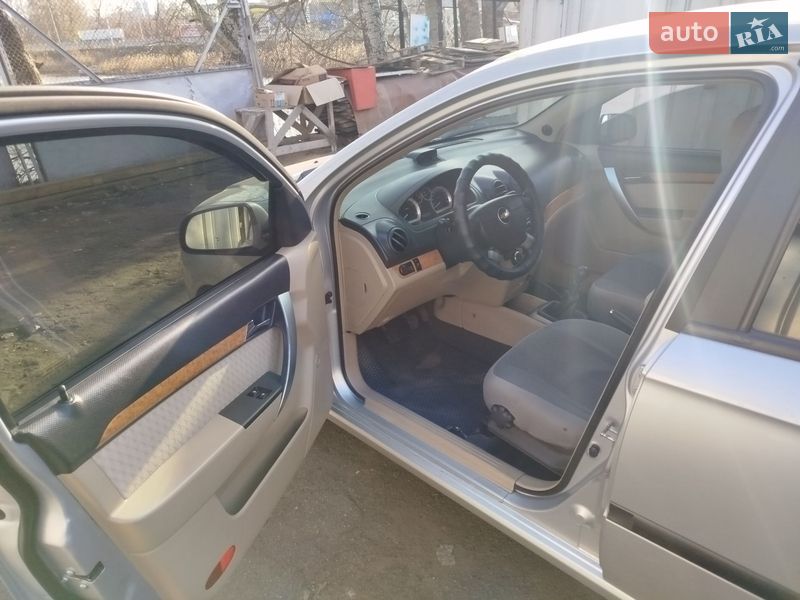 Седан Chevrolet Aveo 2008 в Киеве