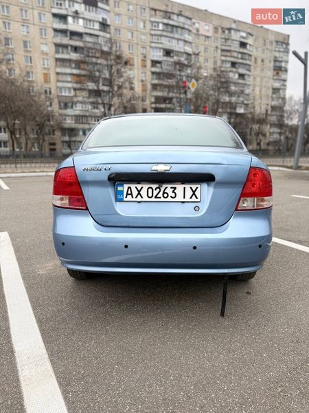 Седан Chevrolet Aveo 2004 в Харькове