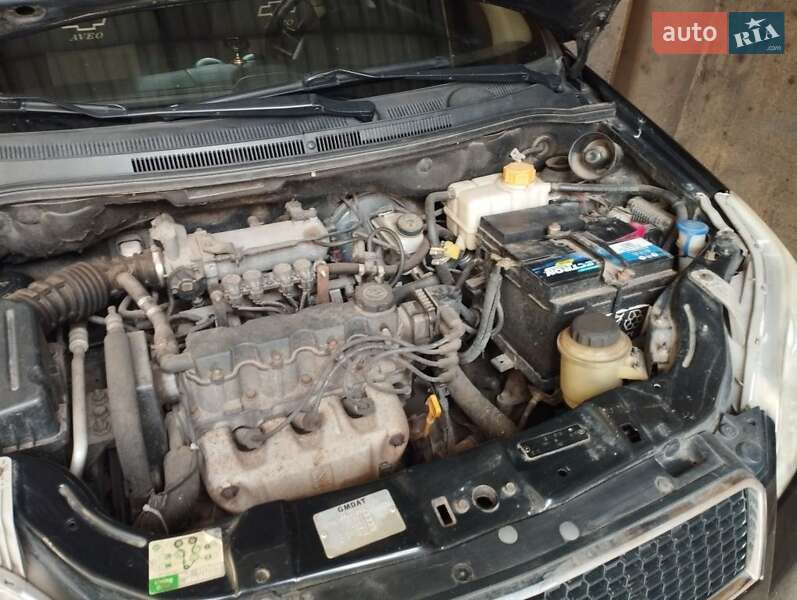Хэтчбек Chevrolet Aveo 2008 в Кривом Роге фото 3 Хэтчбек Chevrolet Aveo 2008 в Кривом Роге