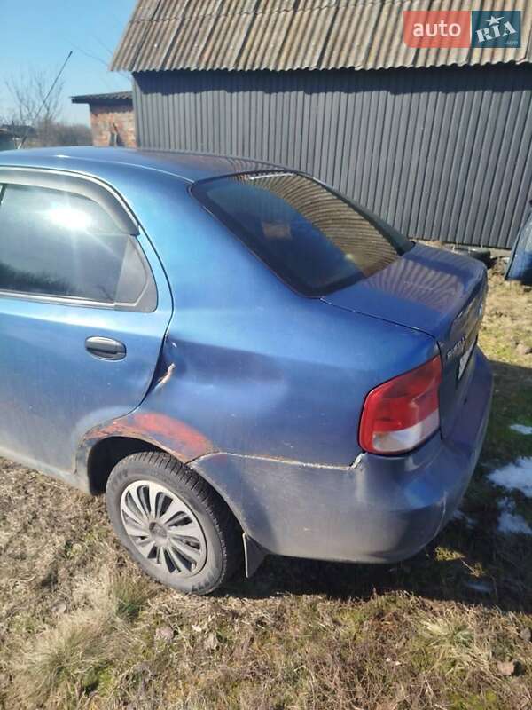 Седан Chevrolet Aveo 2006 в Ирпене
